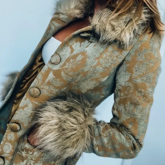 Elegant Boho Vintage Faux Fur Trimmed Coat Jacket - Picture 2 of 10